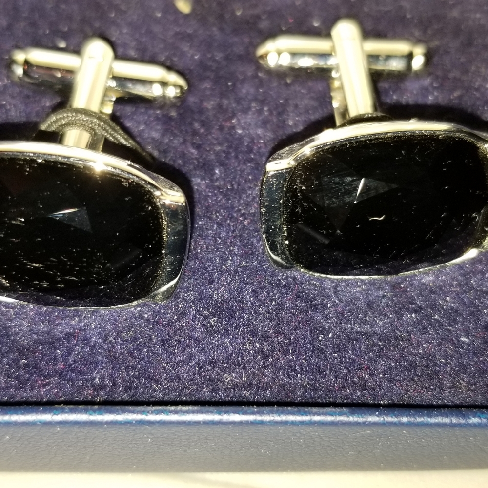 Cuff links - Picture 4 of 4